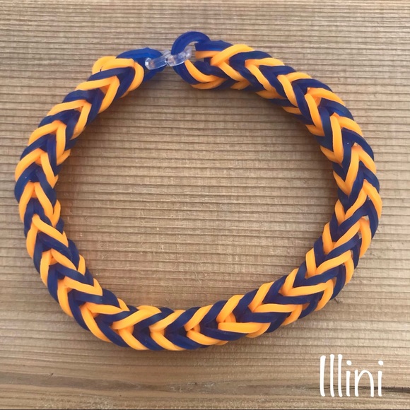 Choice of 3 Rainbow Loom Bracelet - Picture 2 of 6